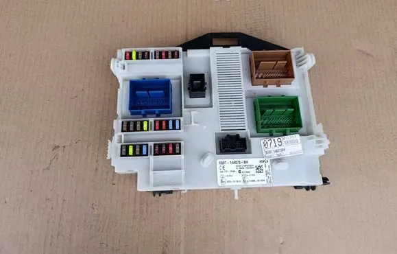 Ford Mondeo MK IV Fuse module BG9T14A073BH