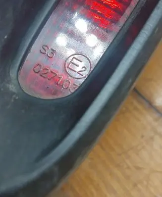 Jaguar S-Type Third/center stoplight 027103