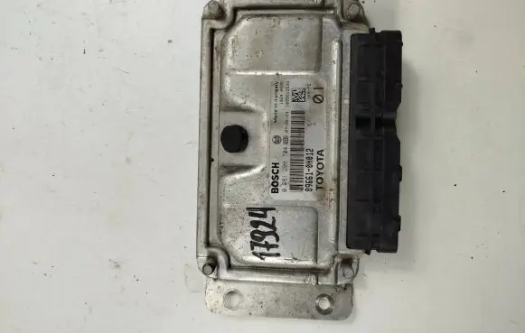 Toyota Avensis T270 Engine control unit/module 89661-0H012 0261208704