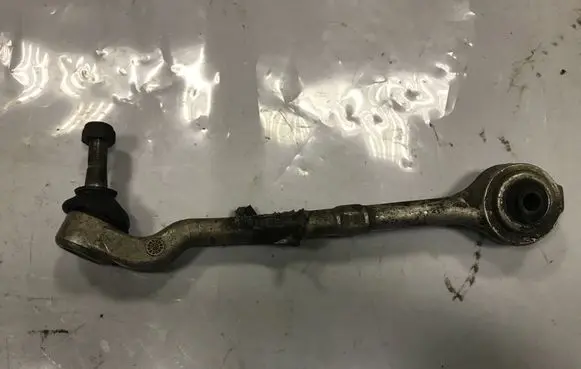 Rear control arm