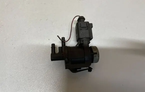 Audi Q5 SQ5 Vacuum valve 1K0906283A
