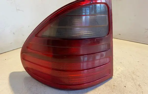 Mercedes-Benz E W210 Rear/tail lights A2108204764 198201