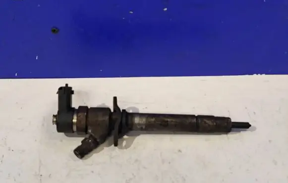 Volvo V70 Fuel injector 8658352 0445110078