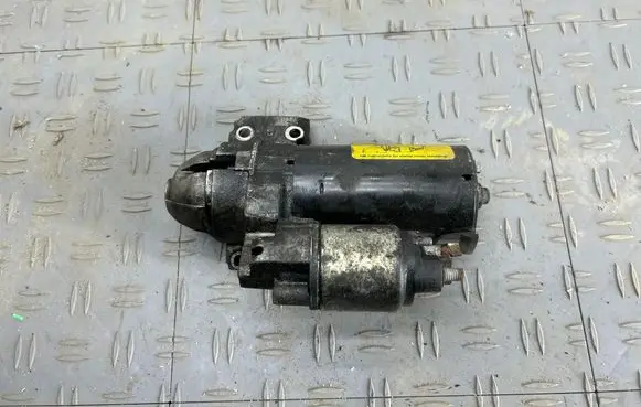 BMW 5 F10 F11 Starter motor 0001148010