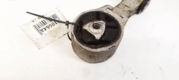 Engine mount bracket