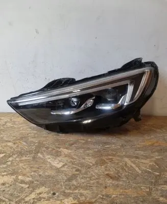 Opel Insignia B Headlight/headlamp