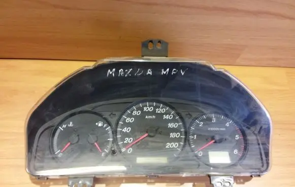 Mazda MPV Speedometer (instrument cluster) LD6355430 1575107500
