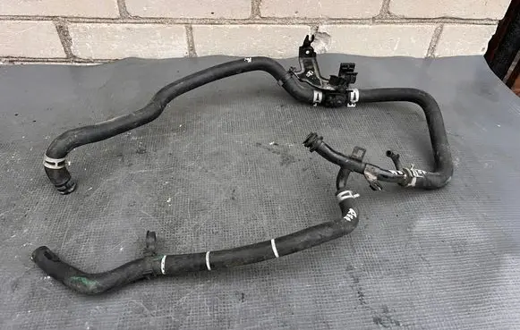 Honda CR-V Engine coolant pipe/hose