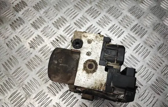 Peugeot 607 ABS Pump 273004601 00180