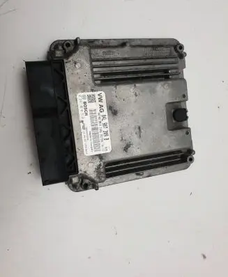Audi A3 S3 8V Engine control unit/module 04L907309B 0281018510