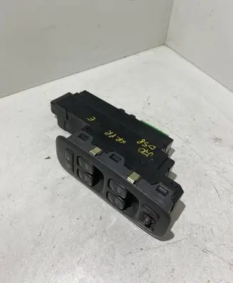 Volvo V70 Electric window control switch 9452938 MD316200072