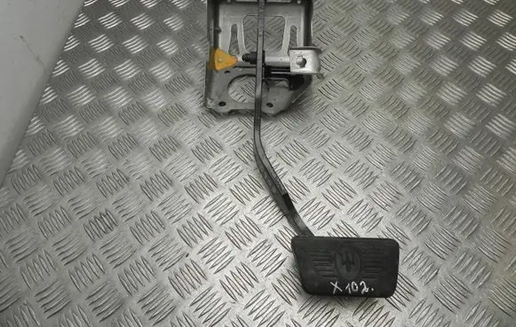 Maserati Ghibli Brake pedal 06700311040 T8908