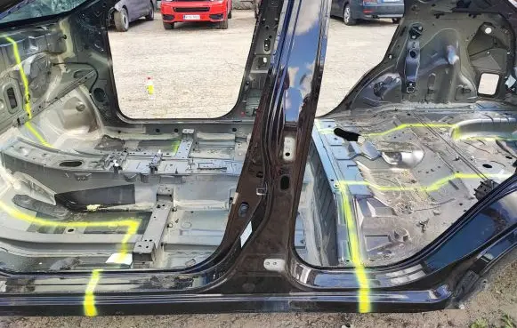 Nissan Qashqai Pillar (middle) 