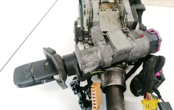 Audi A6 S6 C5 4B Ignition lock