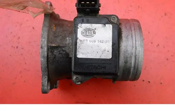 Audi A4 S4 B5 8D Mass air flow meter 8ET00914221