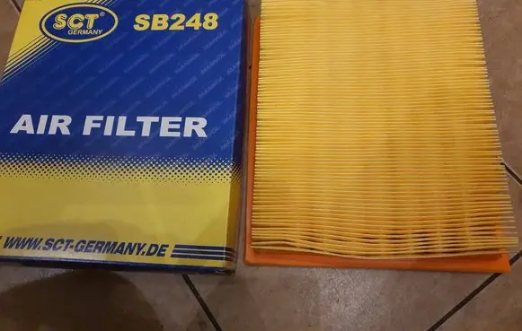 Volkswagen Golf III Air filter SB248