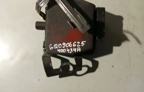 Skoda Octavia Mk2 (1Z) Turbo solenoid valve 6Q0906625 400434A