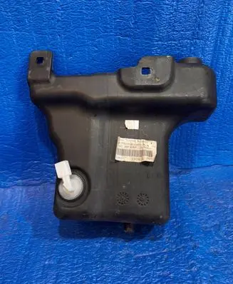 Mercedes-Benz V Class W447 Windshield washer fluid reservoir/tank A4478690120