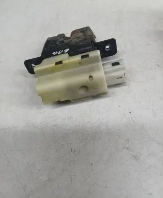 Renault Laguna II Tailgate/trunk/boot lock/catch/latch 8200000898B