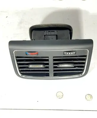 Audi A5 8T 8F Rear air vent grill 8K0819203D
