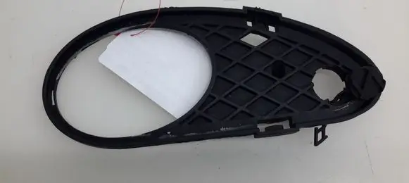 Mercedes-Benz C W203 Front bumper lower grill A2038850623