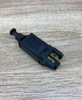 Volkswagen Transporter - Caravelle T4 Brake pedal sensor switch 191945515B