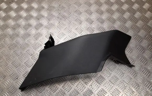 BMW iX1 (D)pillar trim (top) 7951741