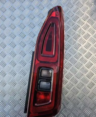 Rear/tail lights
