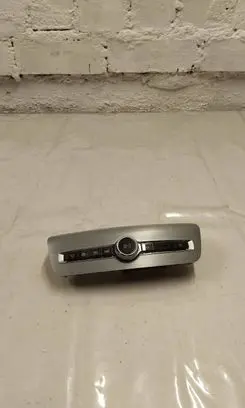 Volvo XC90 Head unit multimedia control P31346790 32244078