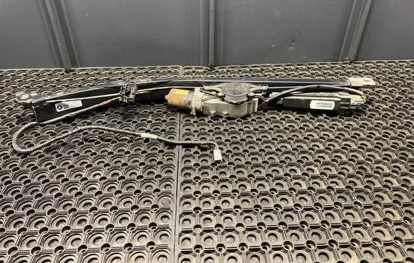 Chrysler Grand Voyager V Sliding door motor P05082067AG TRG3097C3518