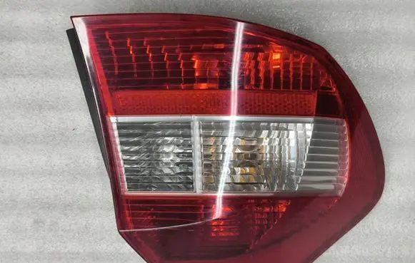 BMW 1 E81 E87 Rear/tail lights 6924501