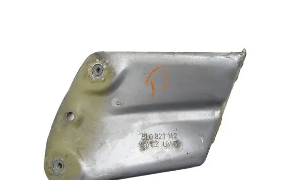 Skoda Yeti (5L) Fender mounting bracket 5L0821142