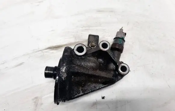 Toyota Corolla Verso AR10 Oil filter mounting bracket 