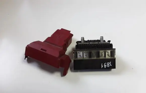 Suzuki Vitara (LY) Battery relay fuse H3250932