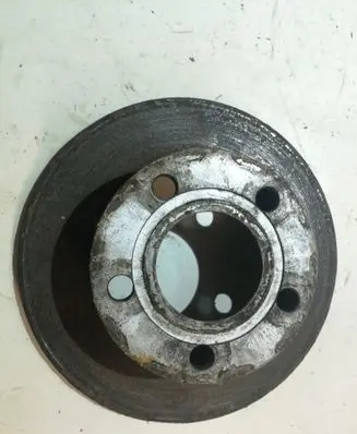 Volkswagen PASSAT B5 Rear brake disc