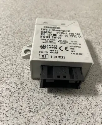 BMW 5 E39 Immobilizer control unit/module 61354100187 05393241 110187