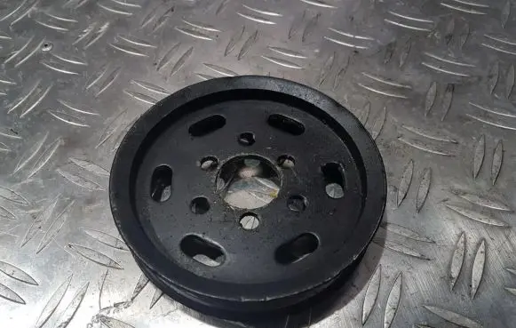 Volkswagen Golf IV Power steering pump pulley xs7e4737ab
