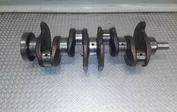 Volkswagen Golf VI Crankshaft 