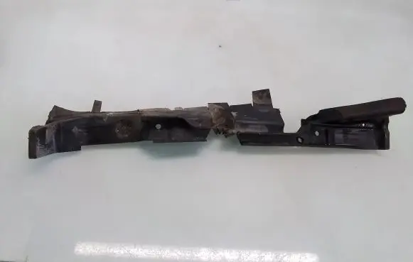 Audi A6 S6 C4 4A Air intake duct part 4A0121283
