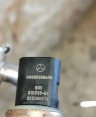 Mercedes-Benz E W213 Fuel pressure sensor A009050603