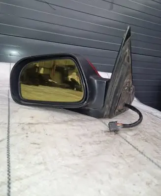 Front door electric wing mirror