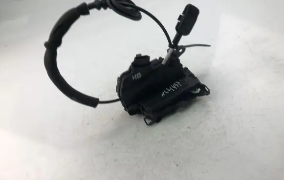 Renault Zoe Coupe door lock (next to the handle) 825029017R
