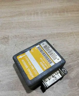 Audi A4 S4 B5 8D Airbag control unit/module 8A0959655C 0285001038