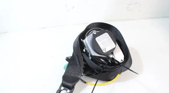 Porsche Cayenne (9PA) Front seatbelt
