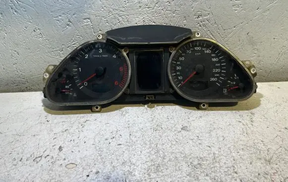 Audi A6 S6 C6 4F Speedometer (instrument cluster) 4F0920931B 4F0910930A 503000731602