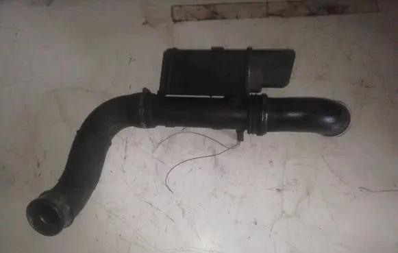 Mercedes-Benz Sprinter W906 Intercooler hose/pipe A2115281782