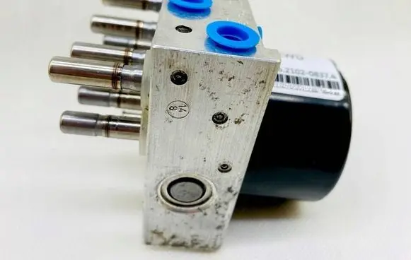 Opel Agila B ABS Pump 06210208374 BE2WD 51K0