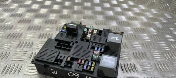 Volvo S90, V90 Fuse module 31473770