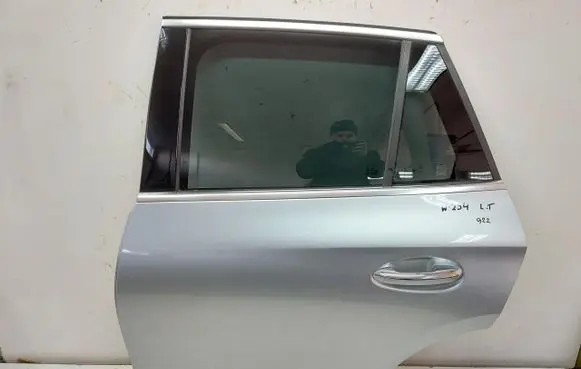Mercedes-Benz GLC C254 Rear door 