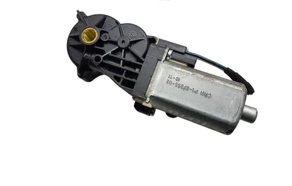 Mercedes-Benz E W212 Seat adjustment motor P10725502 0390203326